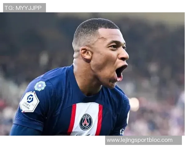 巴黎防线失误频频潘尼切利再进一球斯特拉斯堡扩大领先优势 巴黎防线失误频频潘尼切利再进一球斯特拉斯堡扩大领先优势