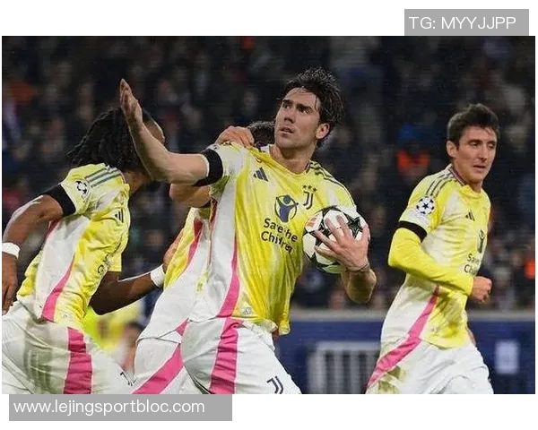 拉波尔塔与莱万在沙特及上海巴格达与巴萨球迷亲密互动见面会