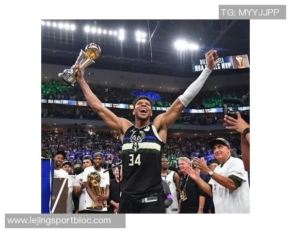 字母哥称赞新赛季雄鹿队实力强调球队潜力与危险性不容小觑